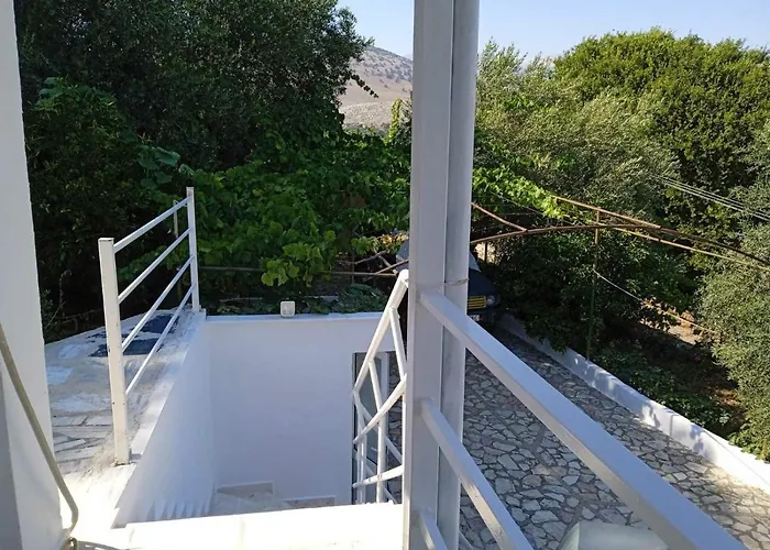 Rosemary House Number One * Nivice (Vlore)